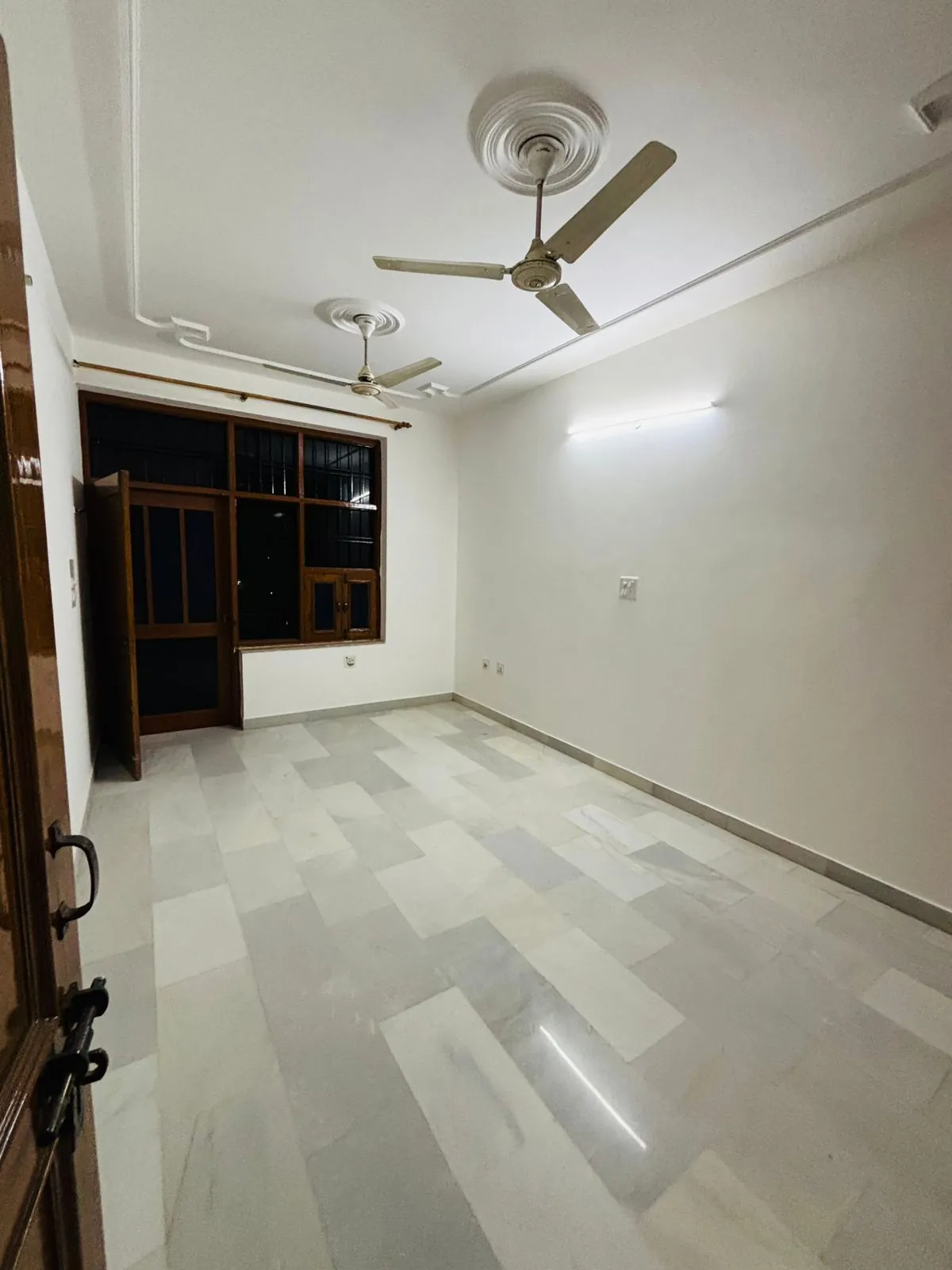 3 BHK Semi Furnished Independent Floor for rent in South City Gurugram