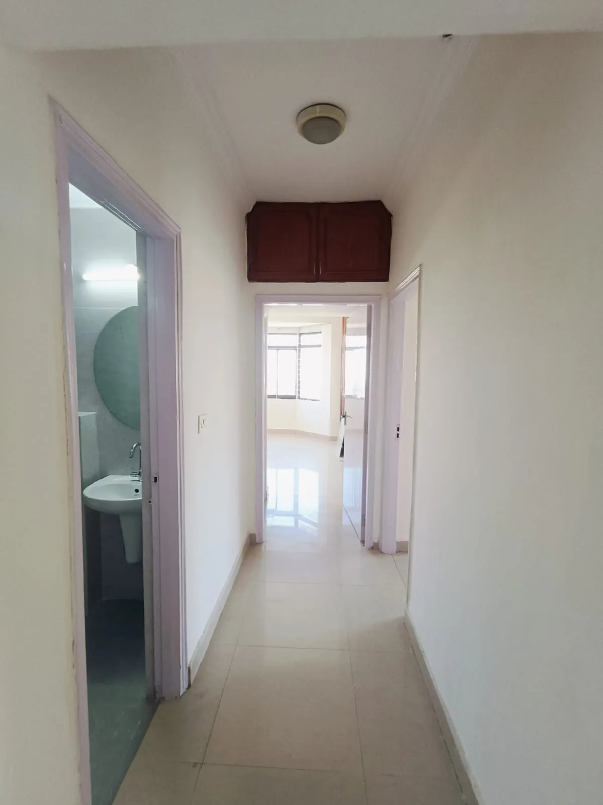 3 BHK Semi Furnished Apartment for rent in The Palms Gurugram
