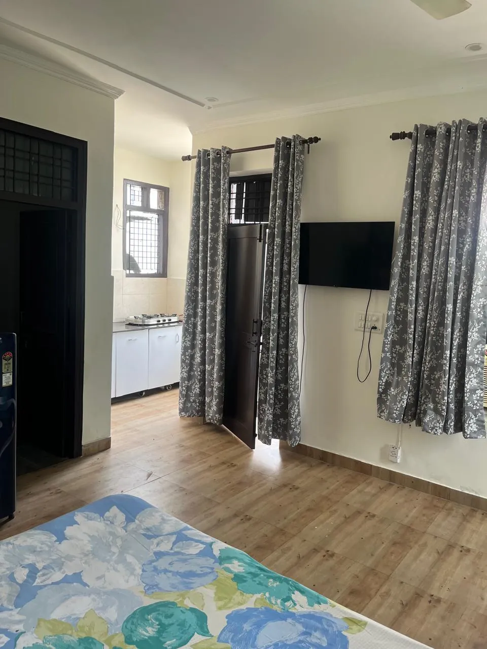 3 BHK Semi Furnished Independent Floor for rent in Sector 40 Gurugram