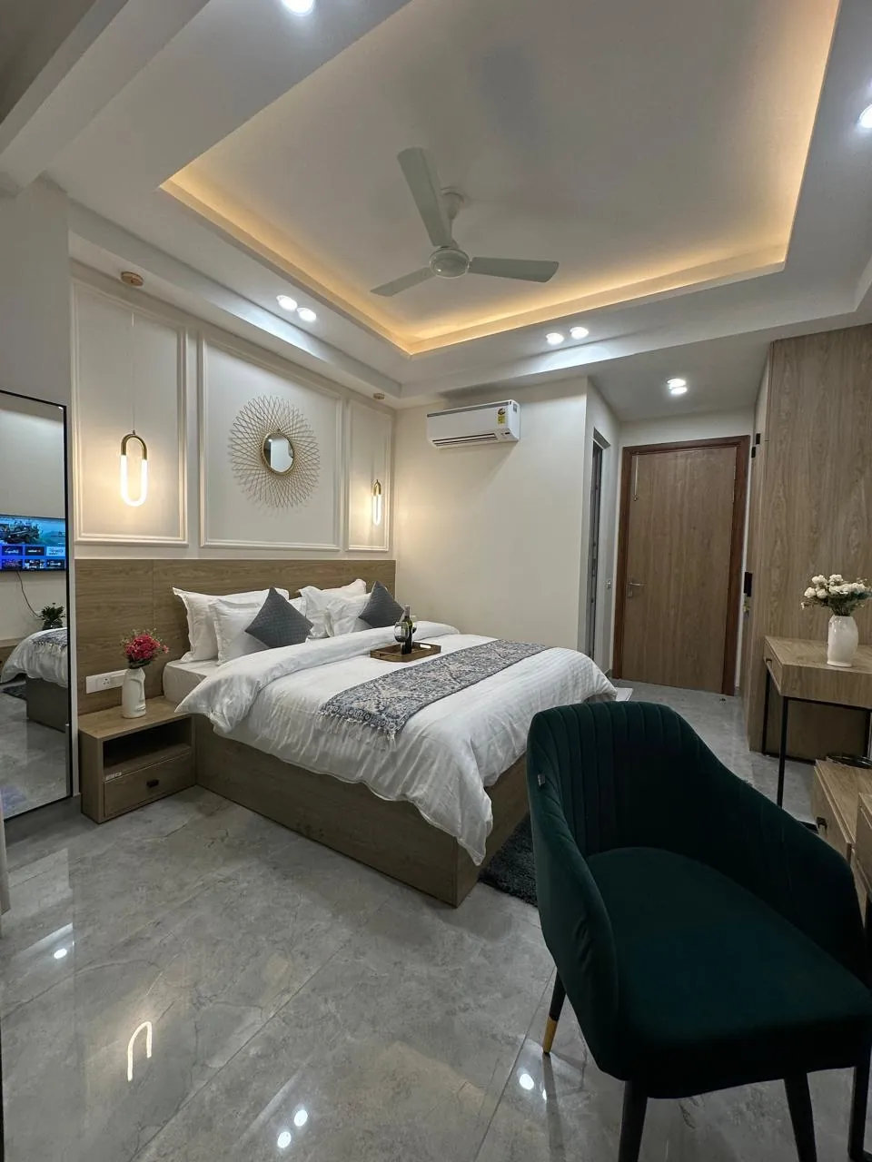 5 BHK Semi Furnished Independent House for rent in DLF Phase Gurugram
