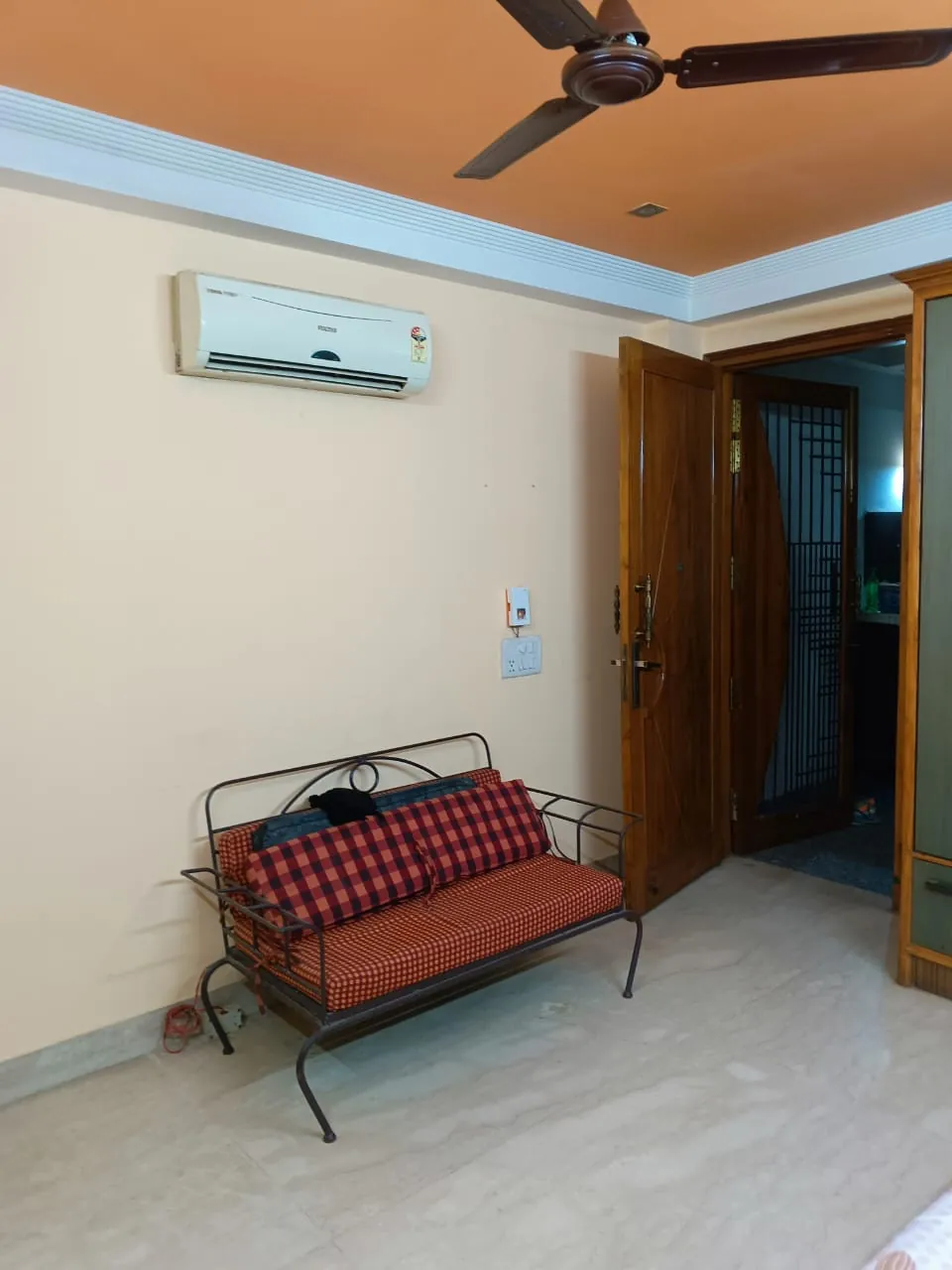 Studio Apartment Fully Furnished Apartment for rent in C Block New Delhi
