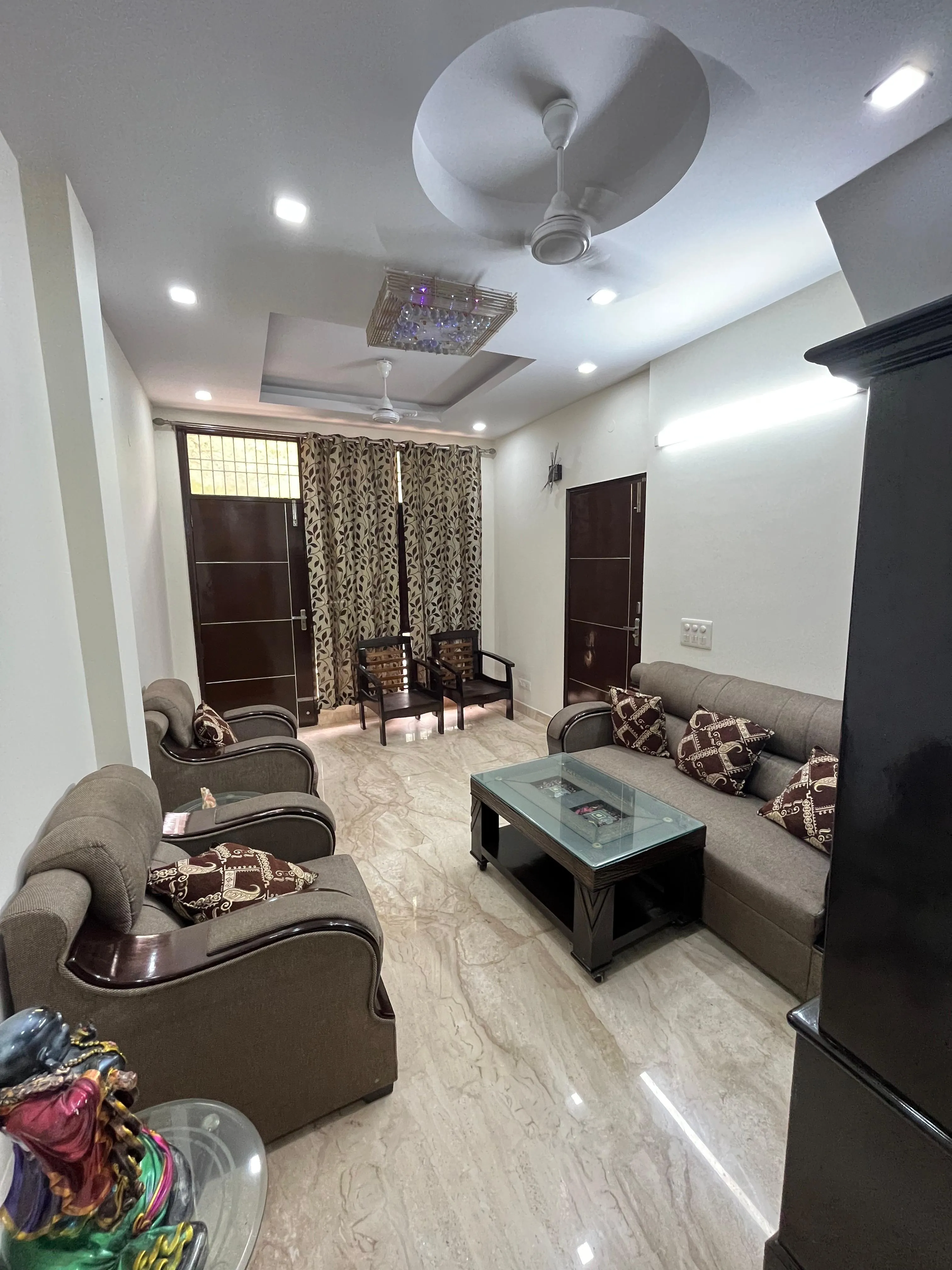 2 BHK Fully Furnished Apartment for rent in Kalkaji New New Delhi