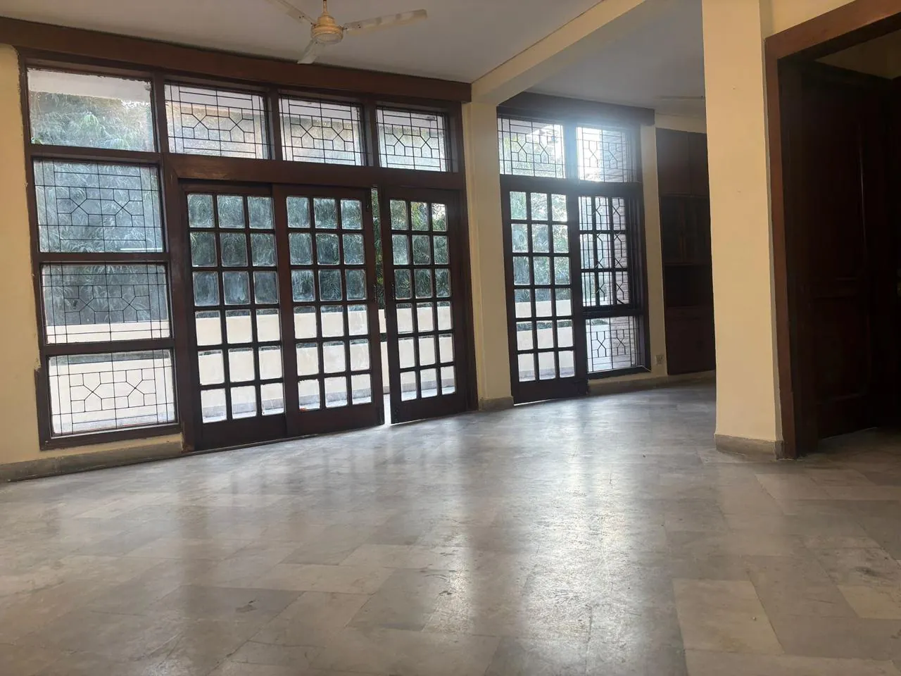 3 BHK Semi Furnished Apartment for rent in Panchsheel Enclave New Delhi