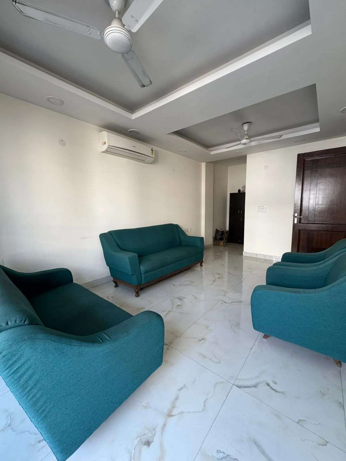 3 BHK Fully Furnished Apartment for rent in South Extension New Delhi