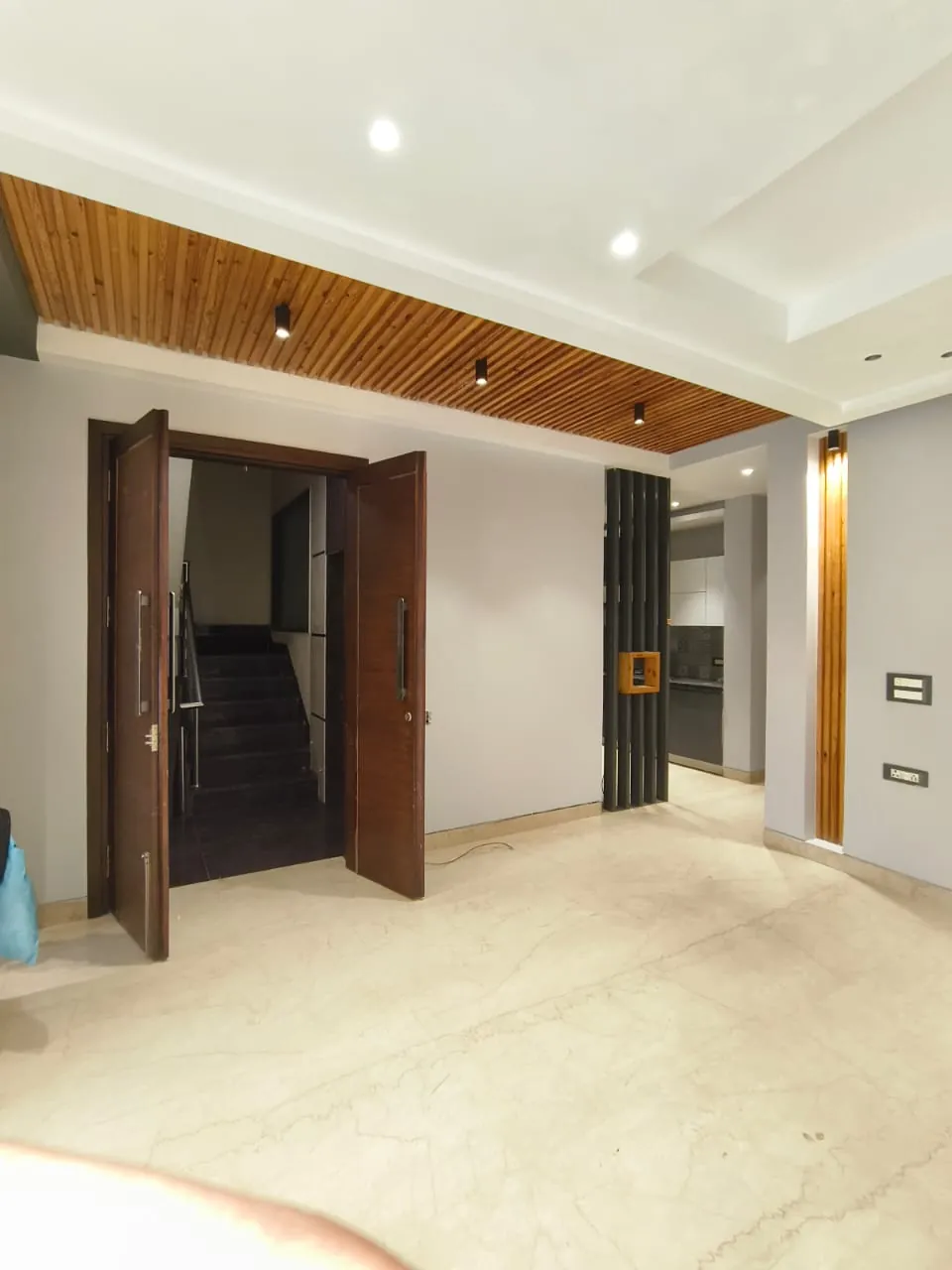 3 BHK Semi Furnished Independent Floor for rent in Kalkaji New New Delhi