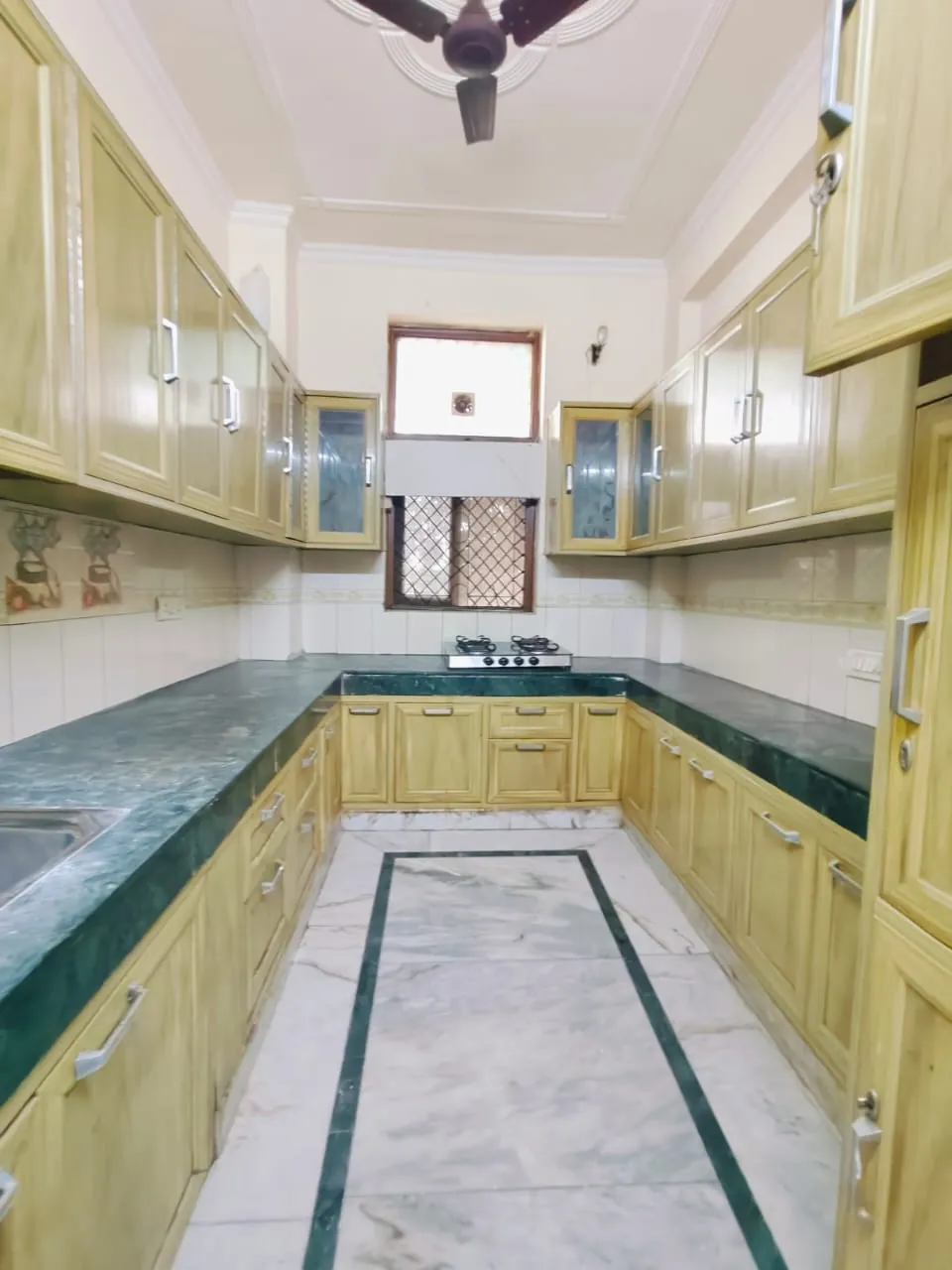 3 BHK Semi Furnished Independent Floor for rent in Sector 45 Gurugram