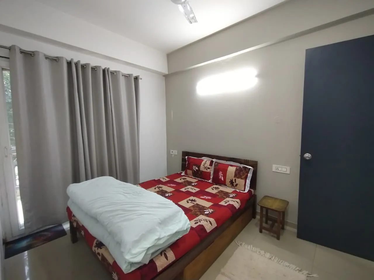 1 BHK Fully Furnished Apartment for rent in DLF Phase Gurugram
