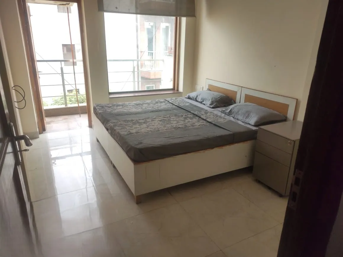 2 BHK Fully Furnished Room for rent in DLF Phase Gurugram
