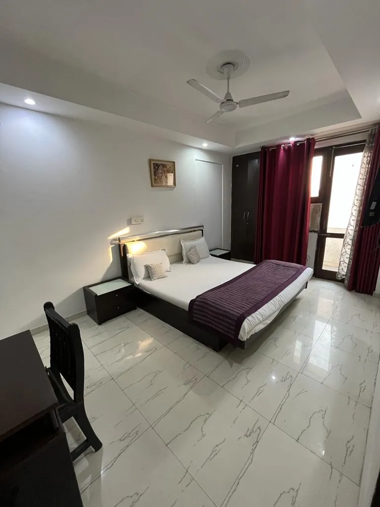 1 BHK Fully Furnished Apartment for rent in Greater Kailash New Delhi