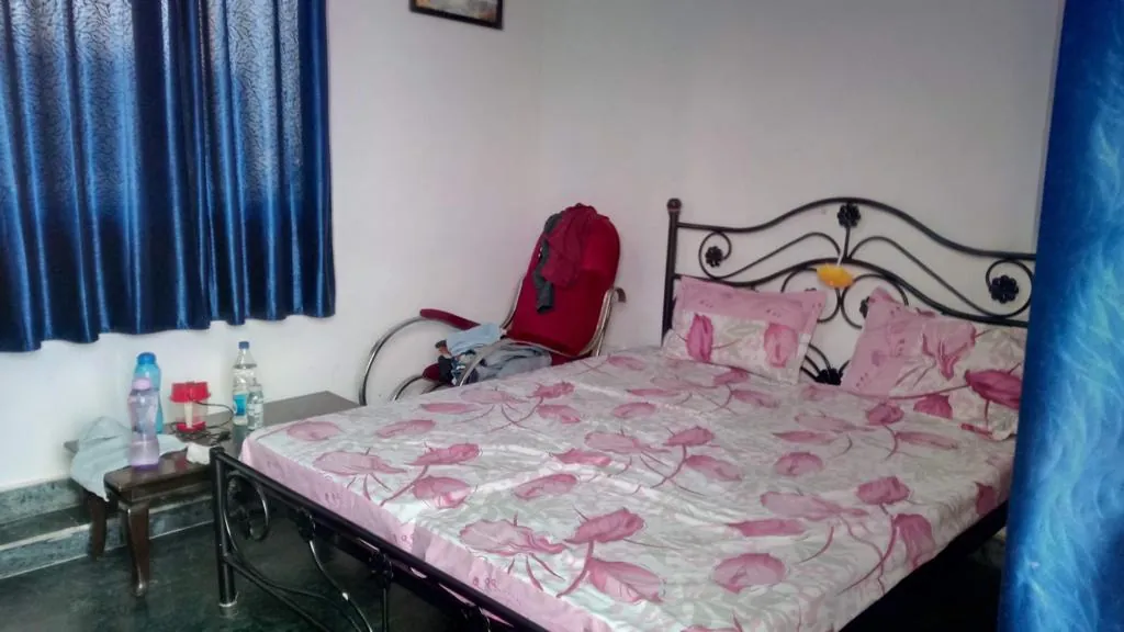 Studio Apartment Semi Furnished Apartment for rent in Chittaranjan Park New Delhi