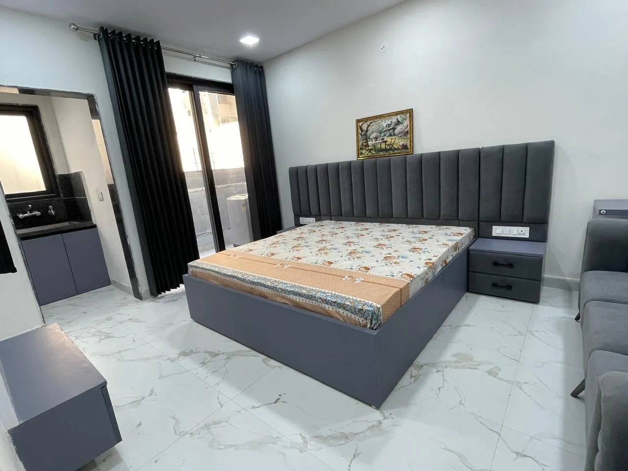 Studio Apartment Fully Furnished Independent Floor for rent in Sector 56 Gurugram
