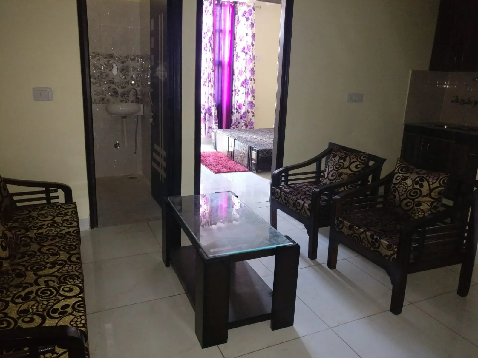 2 BHK Fully Furnished Independent Floor for rent in Sector 15 Gurugram
