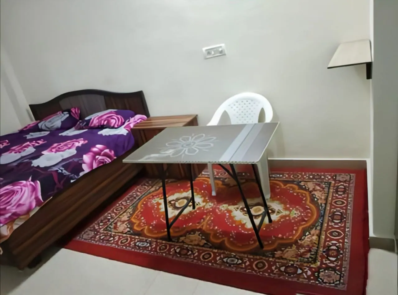 1 Rk Fully Furnished Independent Floor for rent in Sushant Lok Gurugram