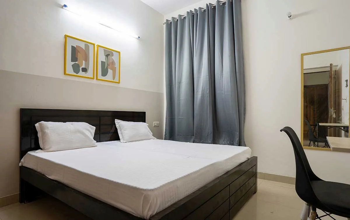 1 Rk Fully Furnished Room for rent in Sushant Lok Gurugram