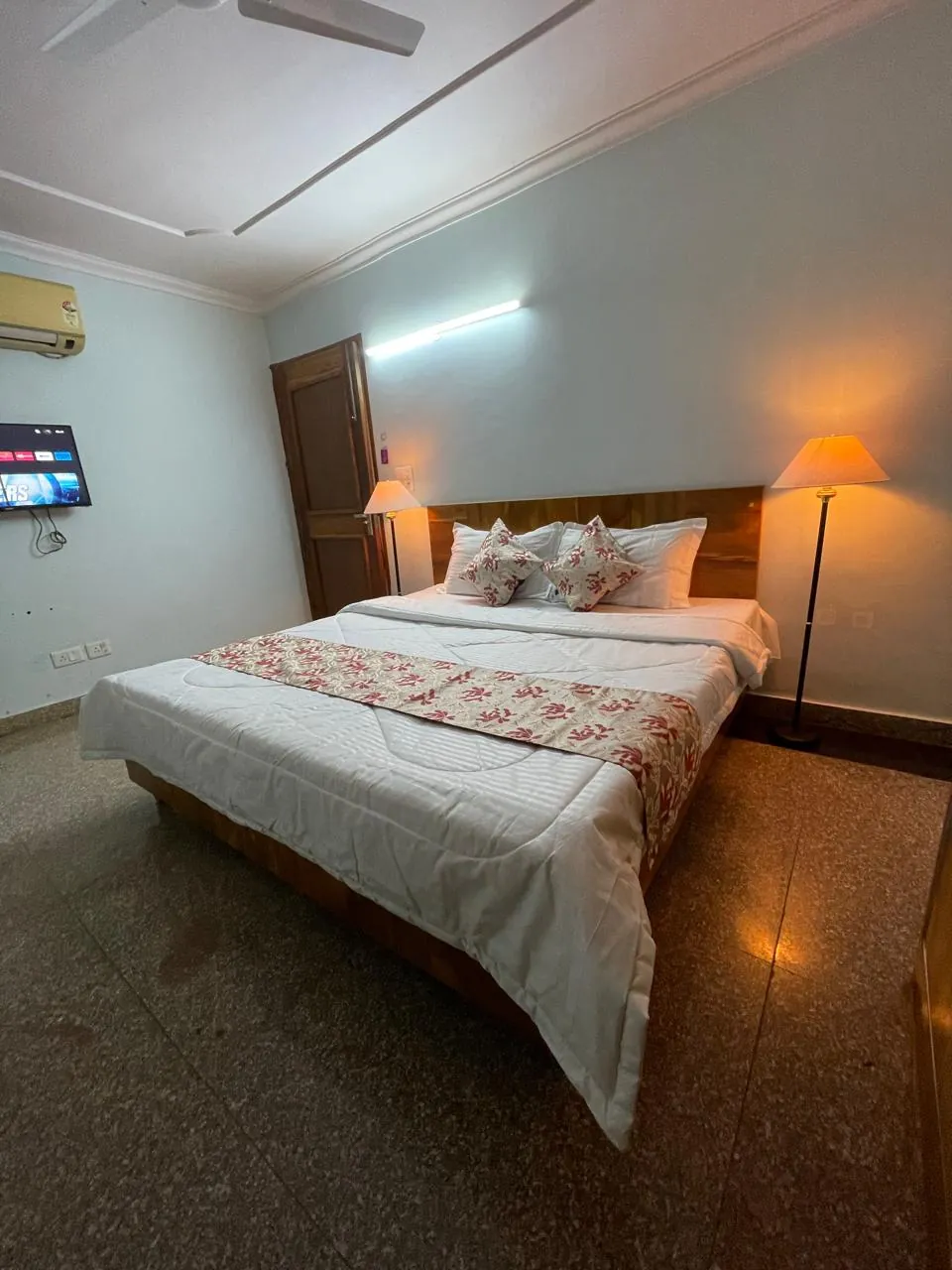 1 Rk Fully Furnished Room for rent in Sector 42 Gurugram