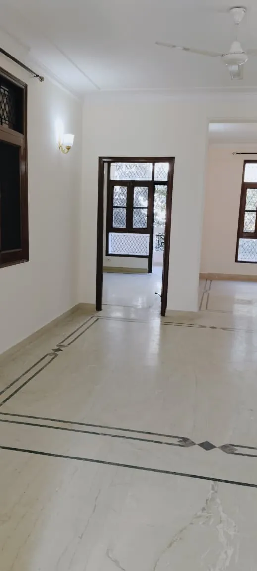 2 BHK Semi Furnished Independent Floor for rent in South City Gurugram