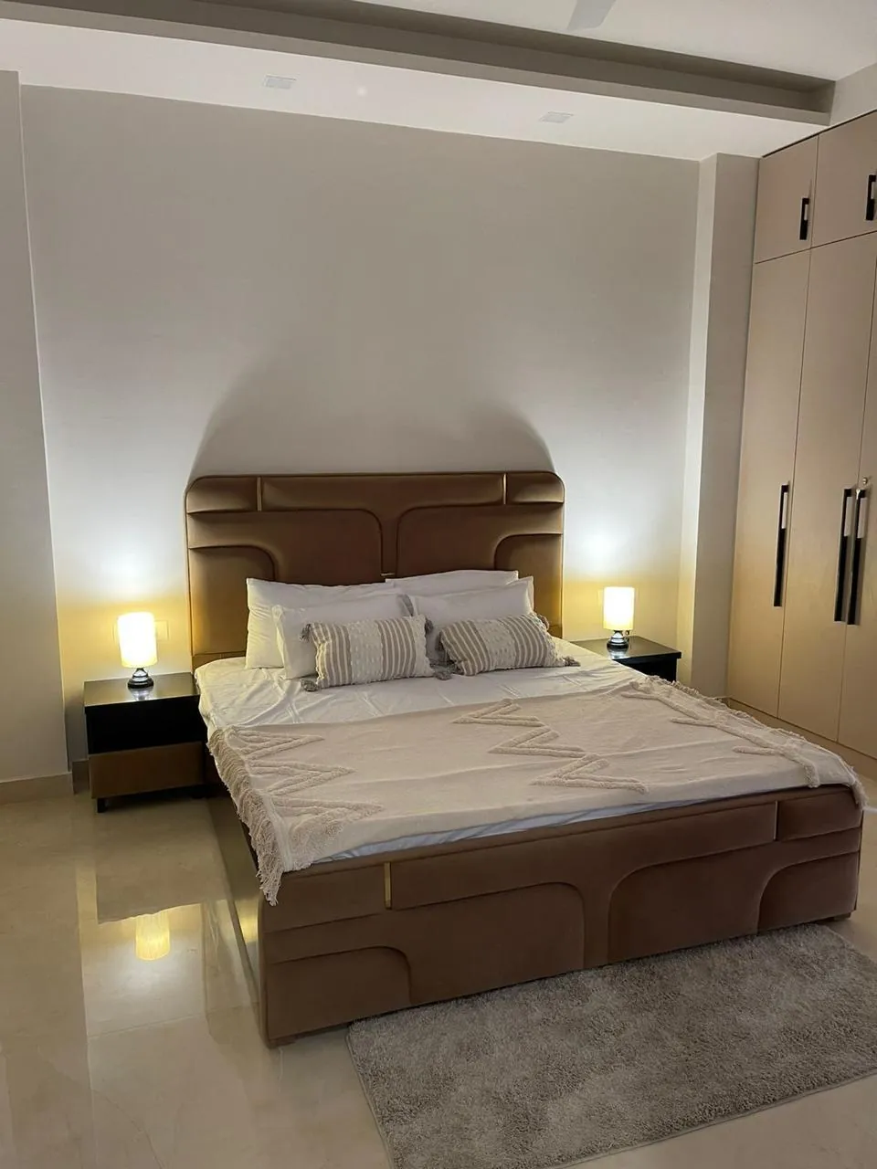 1 BHK Fully Furnished Apartment for rent in Sector 43 Gurugram
