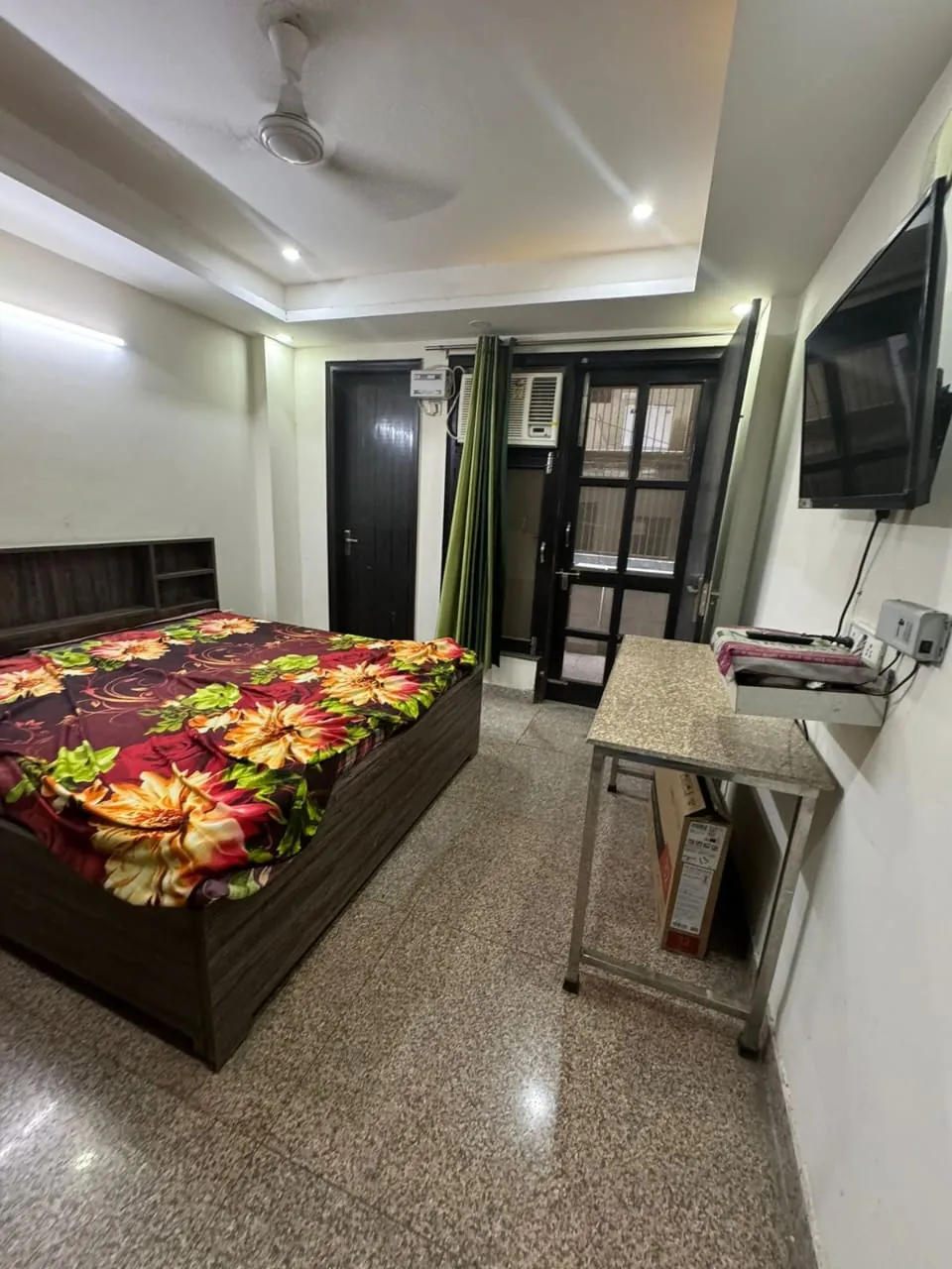 2 BHK Fully Furnished Independent Floor for rent in Sector 43 Gurugram