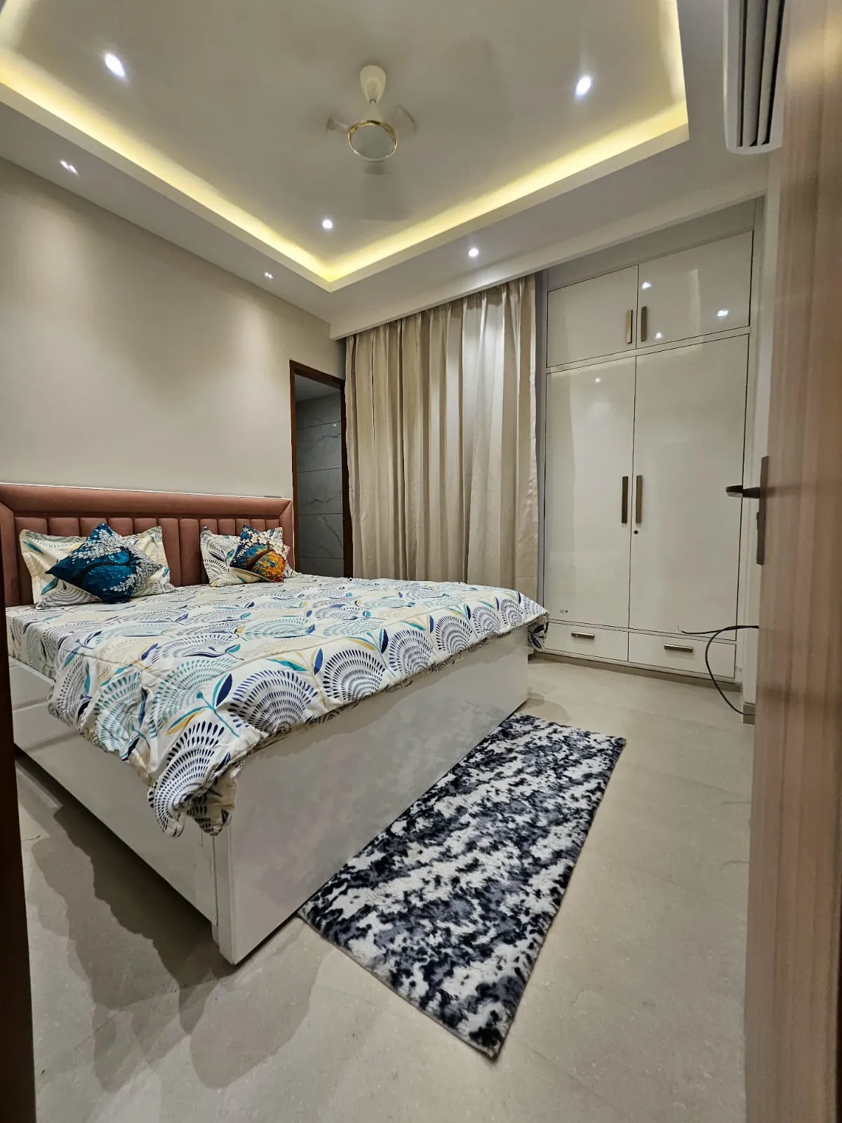 1 BHK Fully Furnished Independent Floor for rent in Sector 52 Gurugram