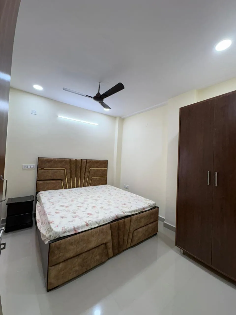 1 BHK Fully Furnished Independent Floor for rent in Sector 40 Gurugram