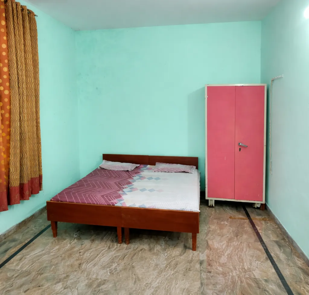 1 BHK Semi Furnished Independent House for rent in Sector 21 Gurugram