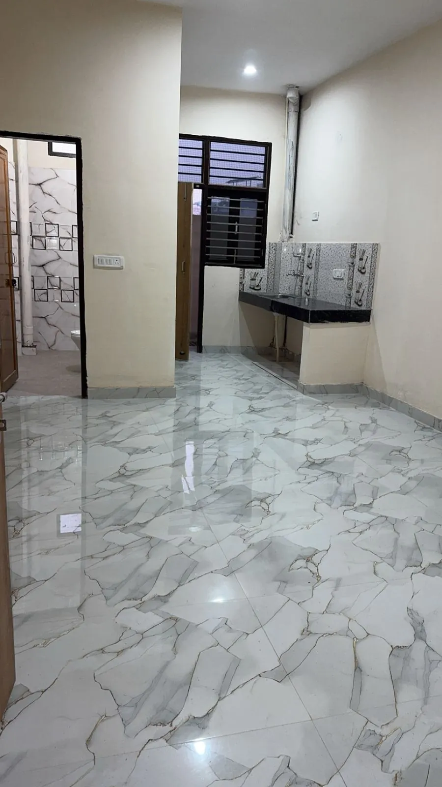 1 Rk Un Furnished Apartment for rent in Sector 6 Gurugram