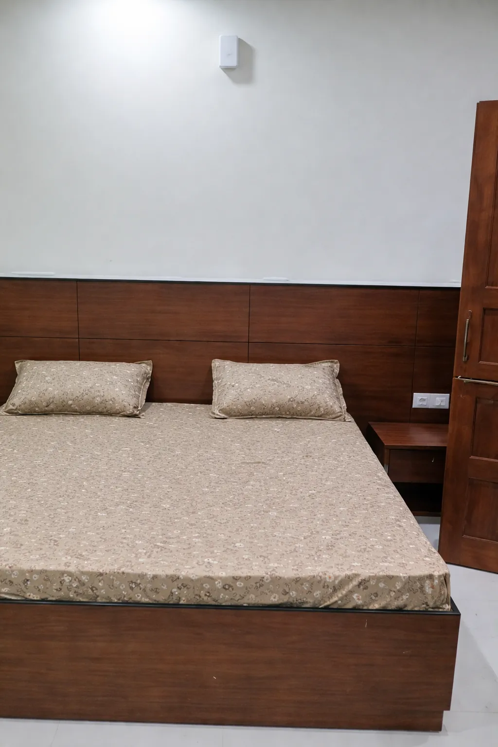 1 Rk Fully Furnished Independent Floor for rent in Sector 56 Gurugram