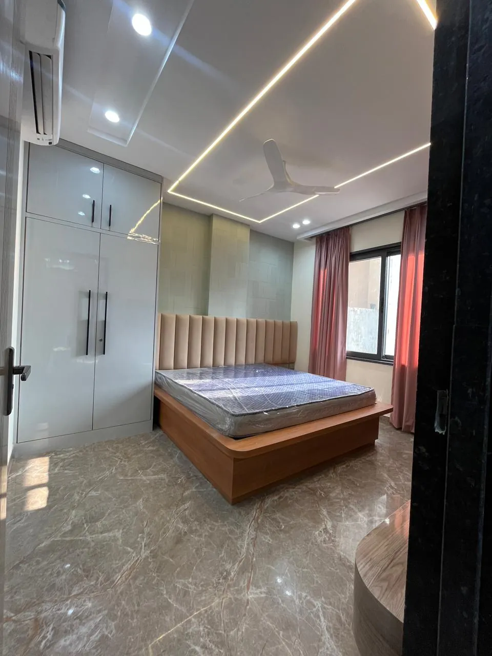 1 BHK Fully Furnished Independent Floor for rent in Sector 52 Gurugram