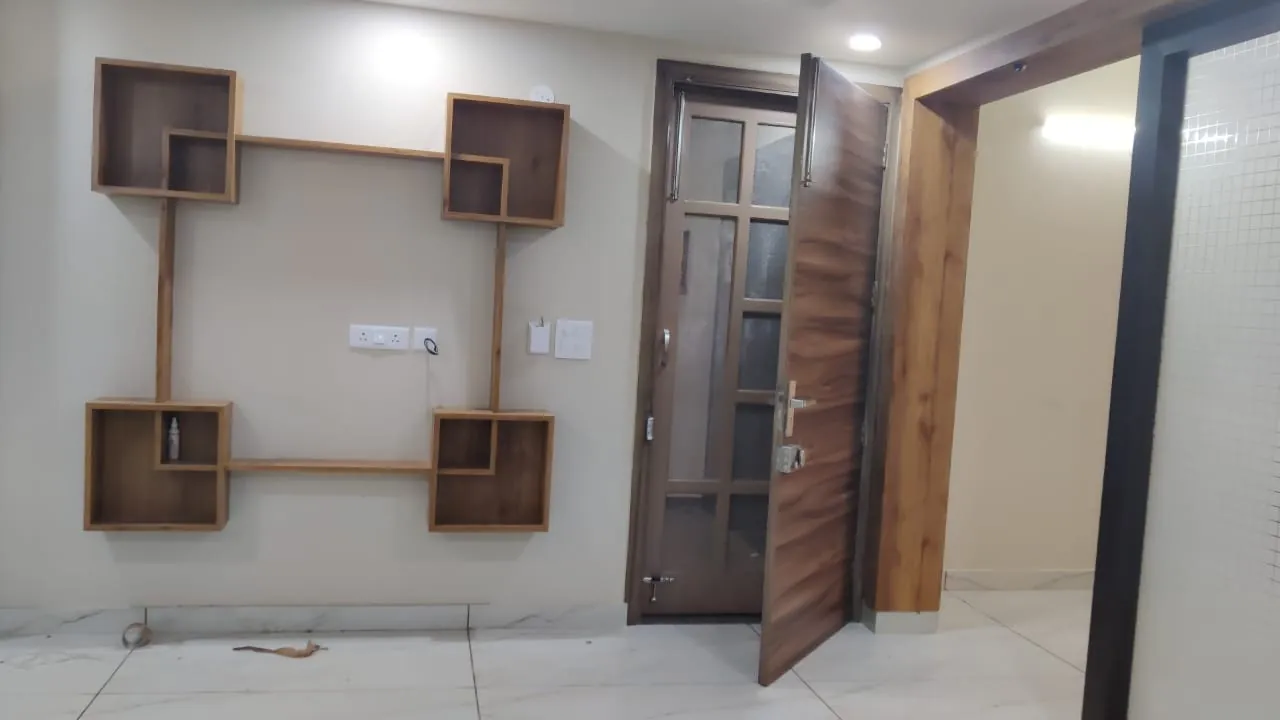 3 BHK Semi Furnished Apartment for rent in Sector 56 Gurugram