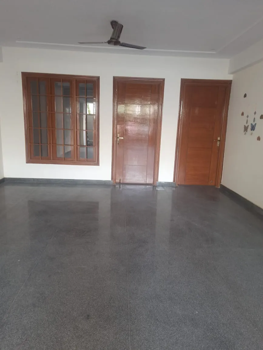 1 BHK Semi Furnished Apartment for rent in Sector 51 Gurugram
