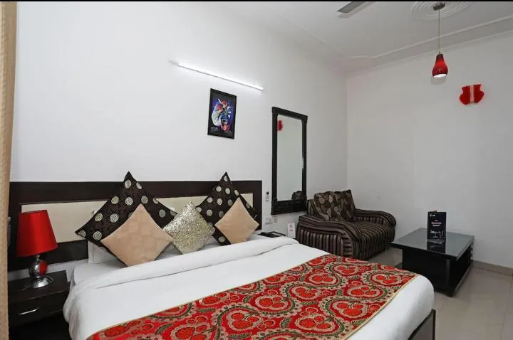 1 Rk Fully Furnished Apartment for rent in DLF Phase Gurugram