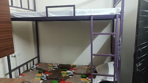 Sumit Fully Furnished Pg For Boys