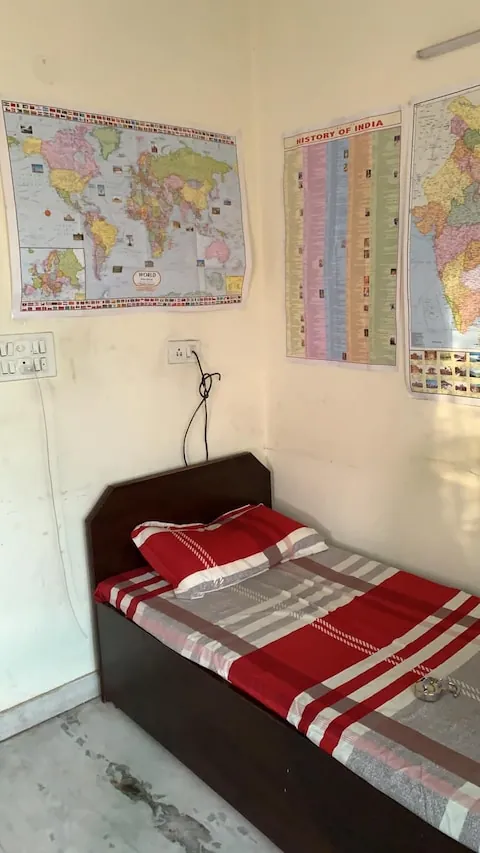Khannas Room On Rent
