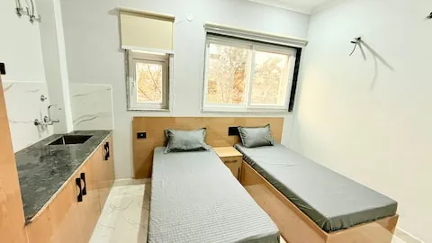Elite Studio Apartment Ambika Pg