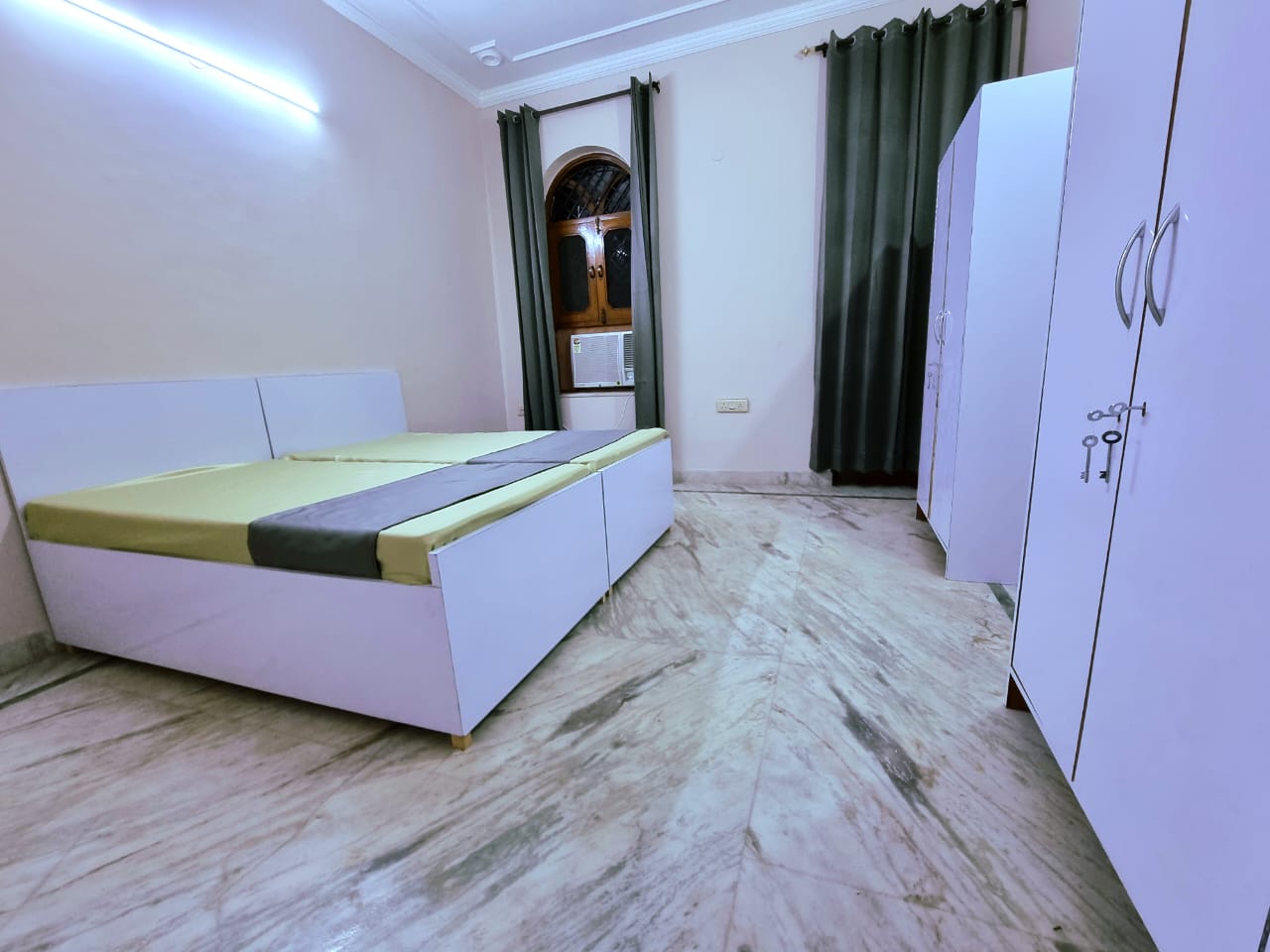 1 BHK Fully Furnished Flat for rent in Krishna Chowk Gurugram