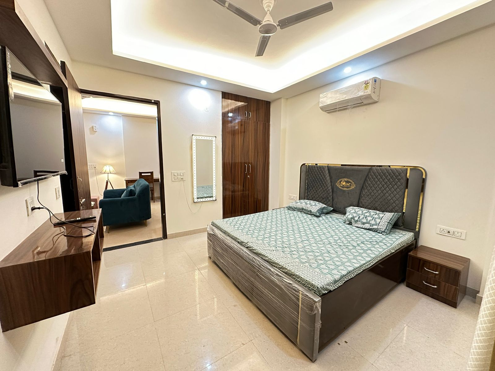 1 BHK Fully Furnished Builder Floor for rent in Sector 53 Gurugram