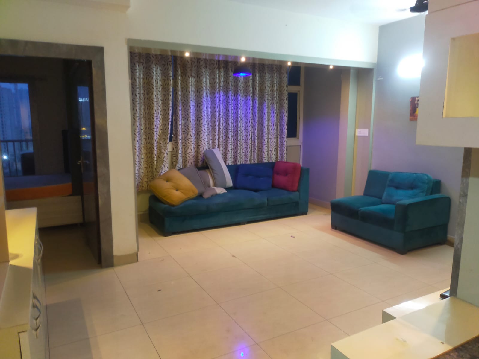 2 BHK Flats for Rent in Nyay Khand 1, Indirapurada