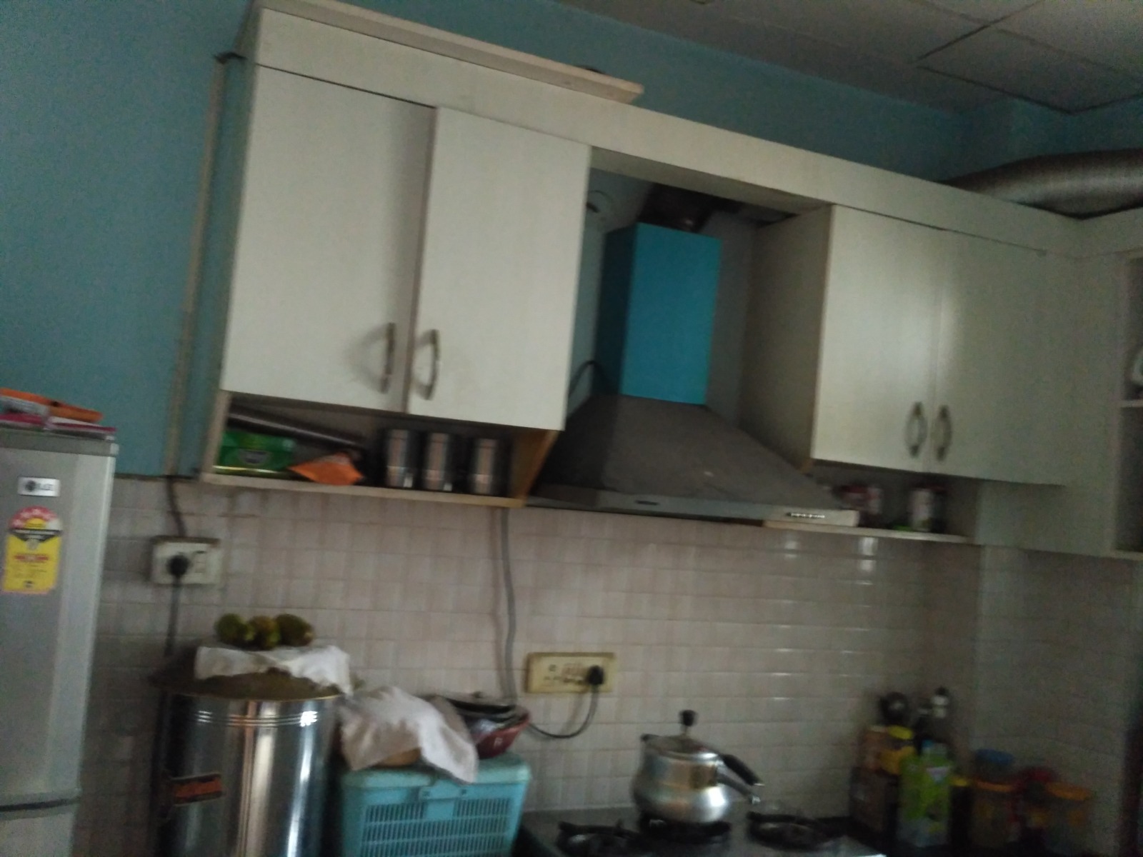 2 BHK Semi-Furnished Flat for Rent in Sector 73, Noida