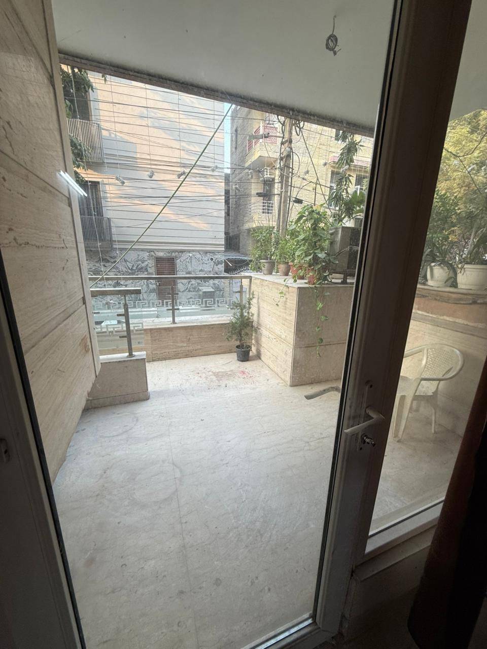 3 BHK Fully Furnished Flats in Lajpat Nagar, New Delhi