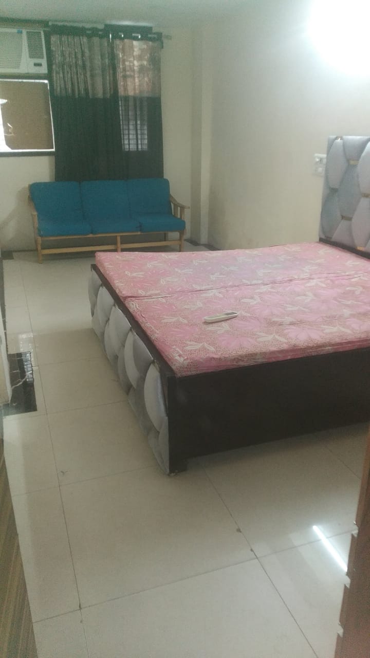 3 BHK Furnished Flat for Rent in Sector 53, Gurgaon