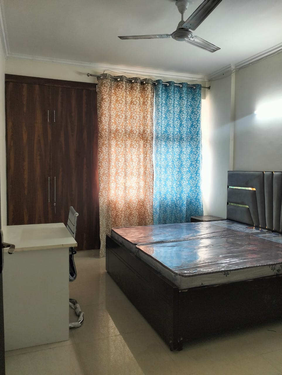 3 BHK + 1 Fully-Furnished Apartment in Sector 75, Noida