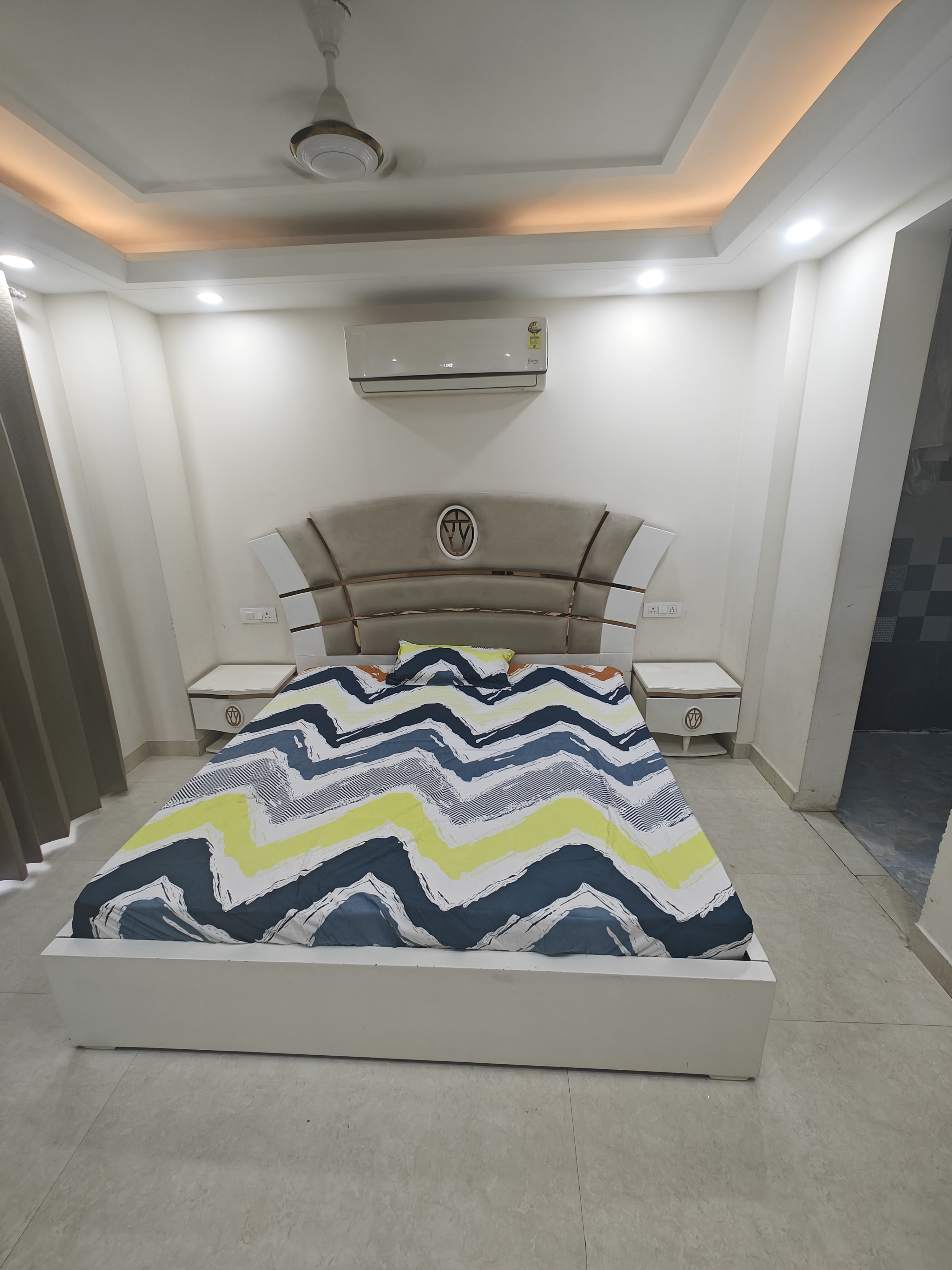 3 BHK Furnished Builder Floor for Rent in Sushant Lok 2, Gurugram