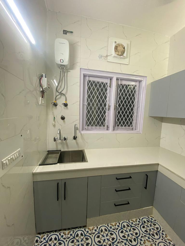 2 BHK Furnished Flat for Rent in Greater Kailash, New Delhi