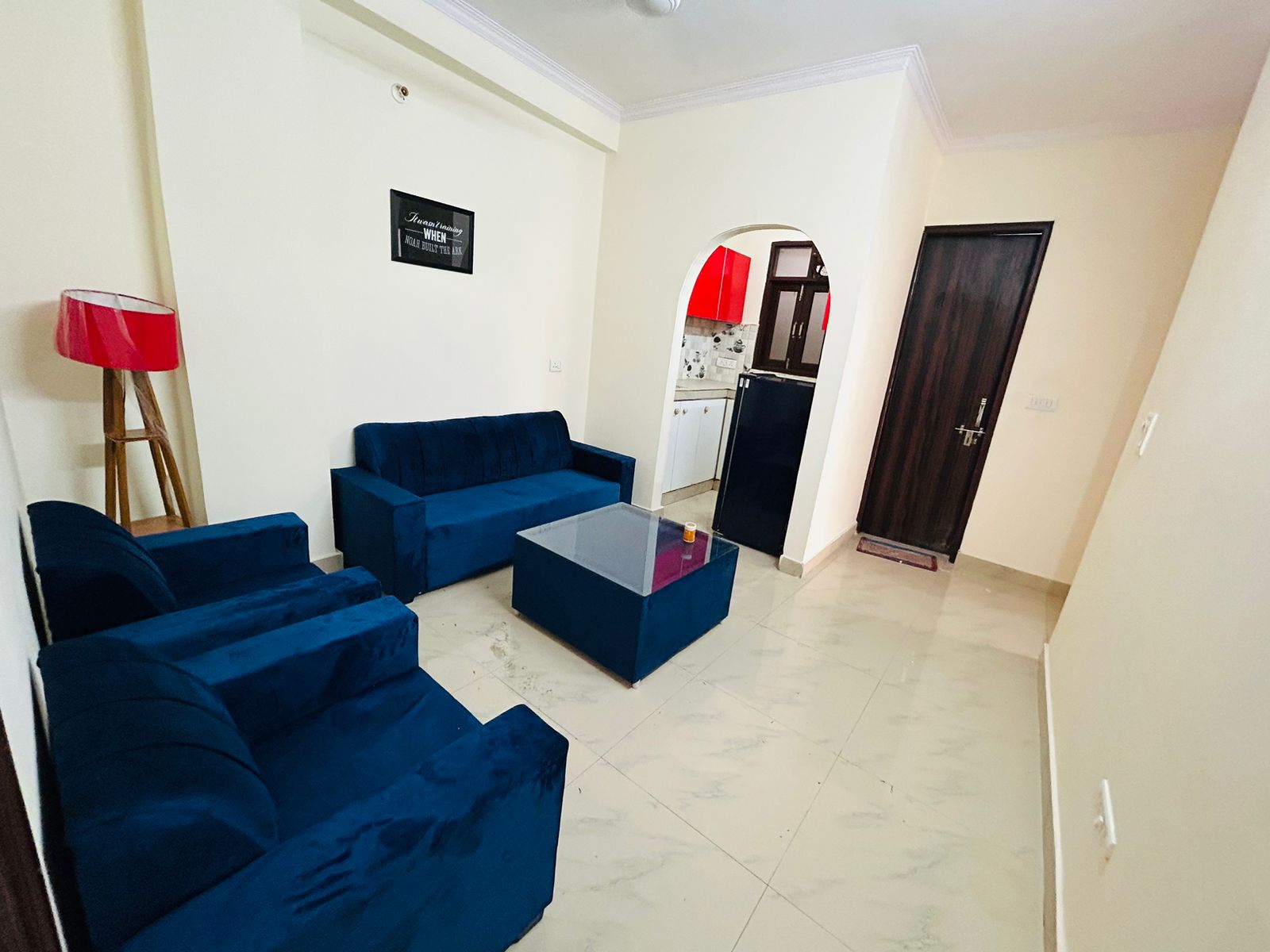 1 BHK Furnished Flats for Rent in Freedom Fighters Enclave, Delhi