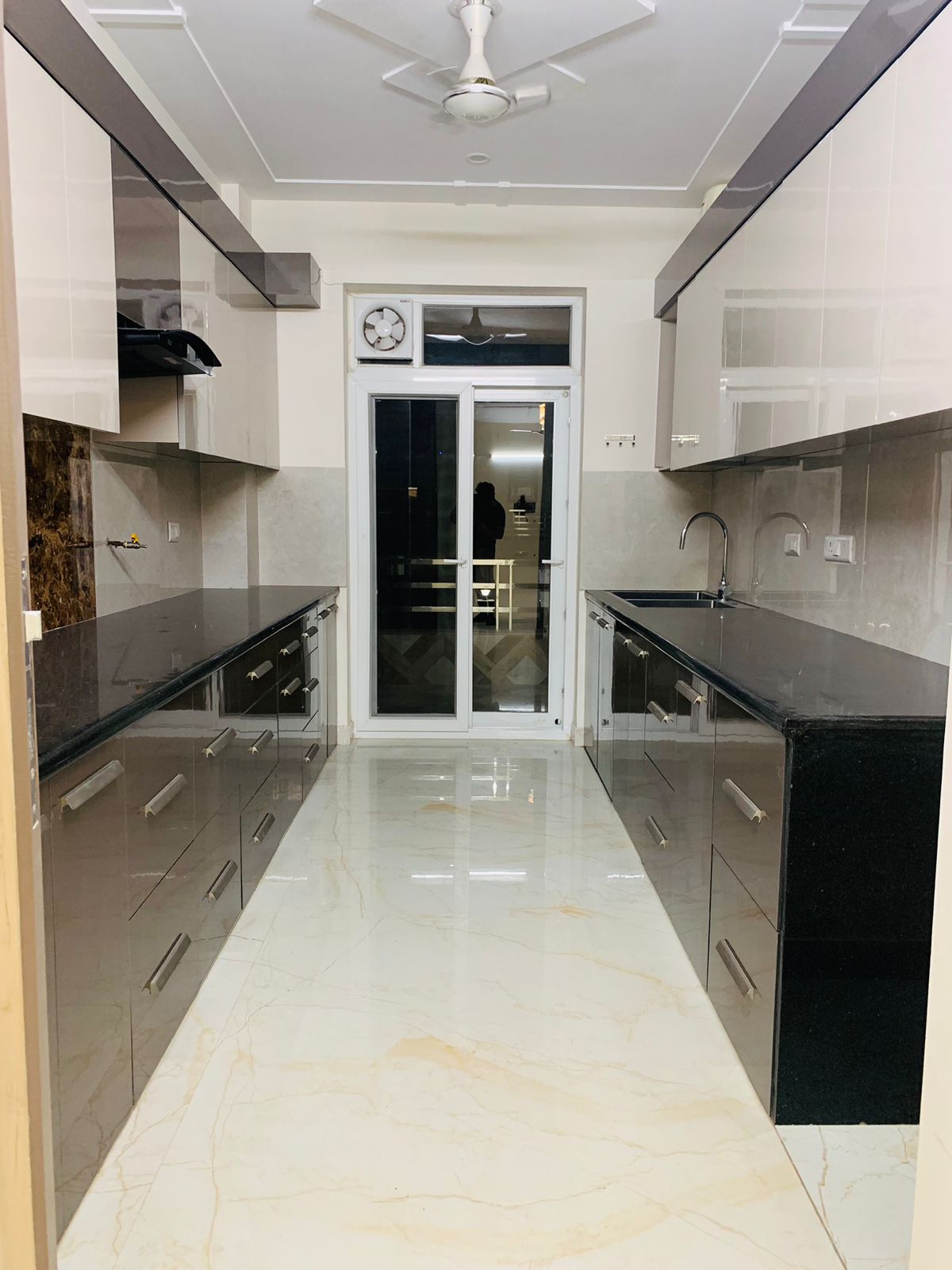 3BHK + 1 Semi-Furnished Apartment for Rent in Sector 65, Gurgaon