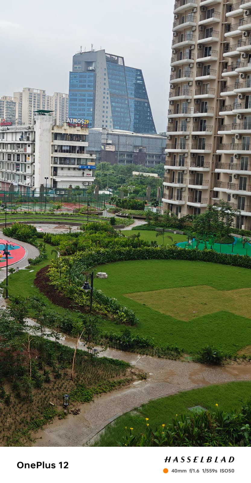 3 BHK Semi-Furnished Flat in Sector 4, Noida Extension