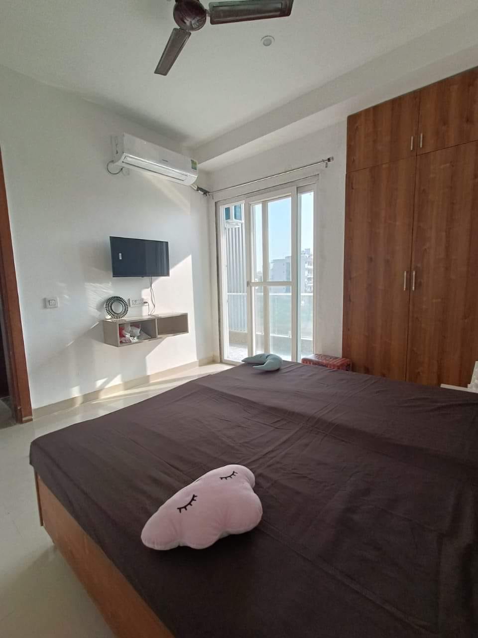 1 BHK Flat for Rent in Sector 57, Gurugram