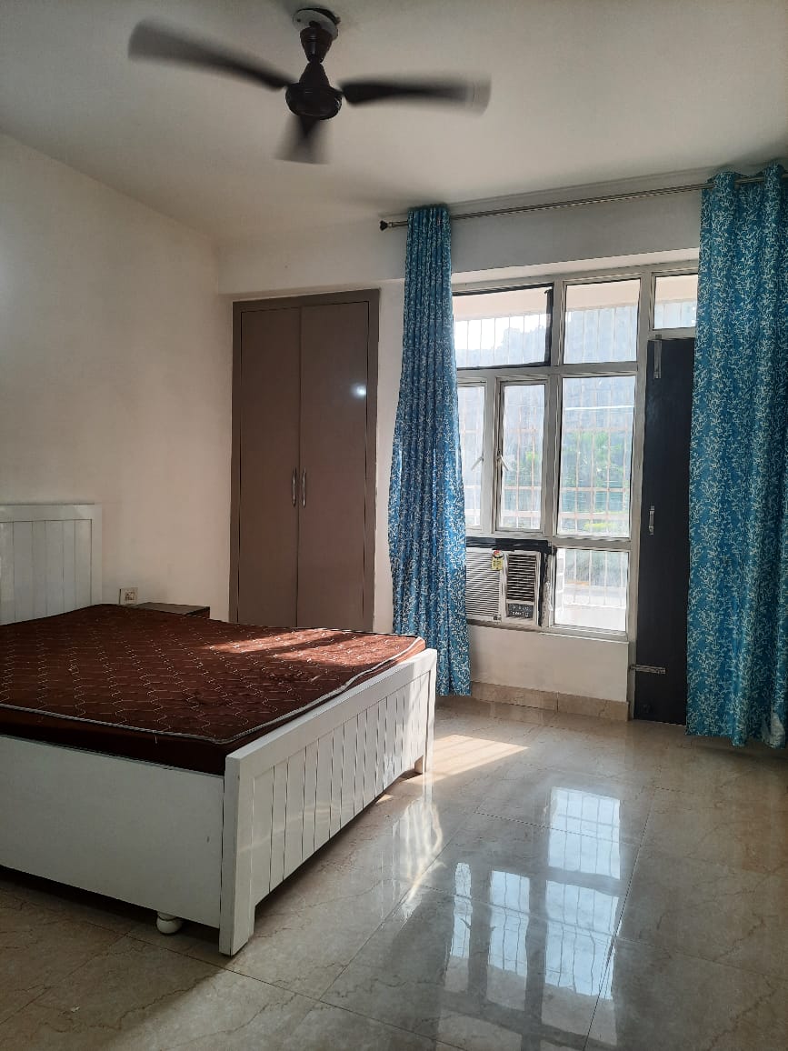 3 BHK Fully Furnished Flat for Rent in Sector 75, Noida | Gardenia Gateway
