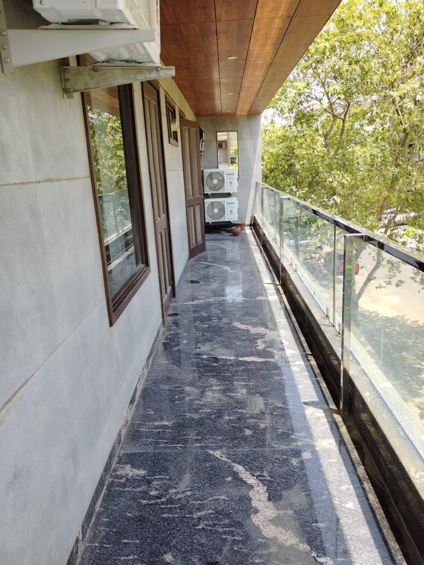 4 BHK Semi Furnished Flat in Sector 49,Gurugram