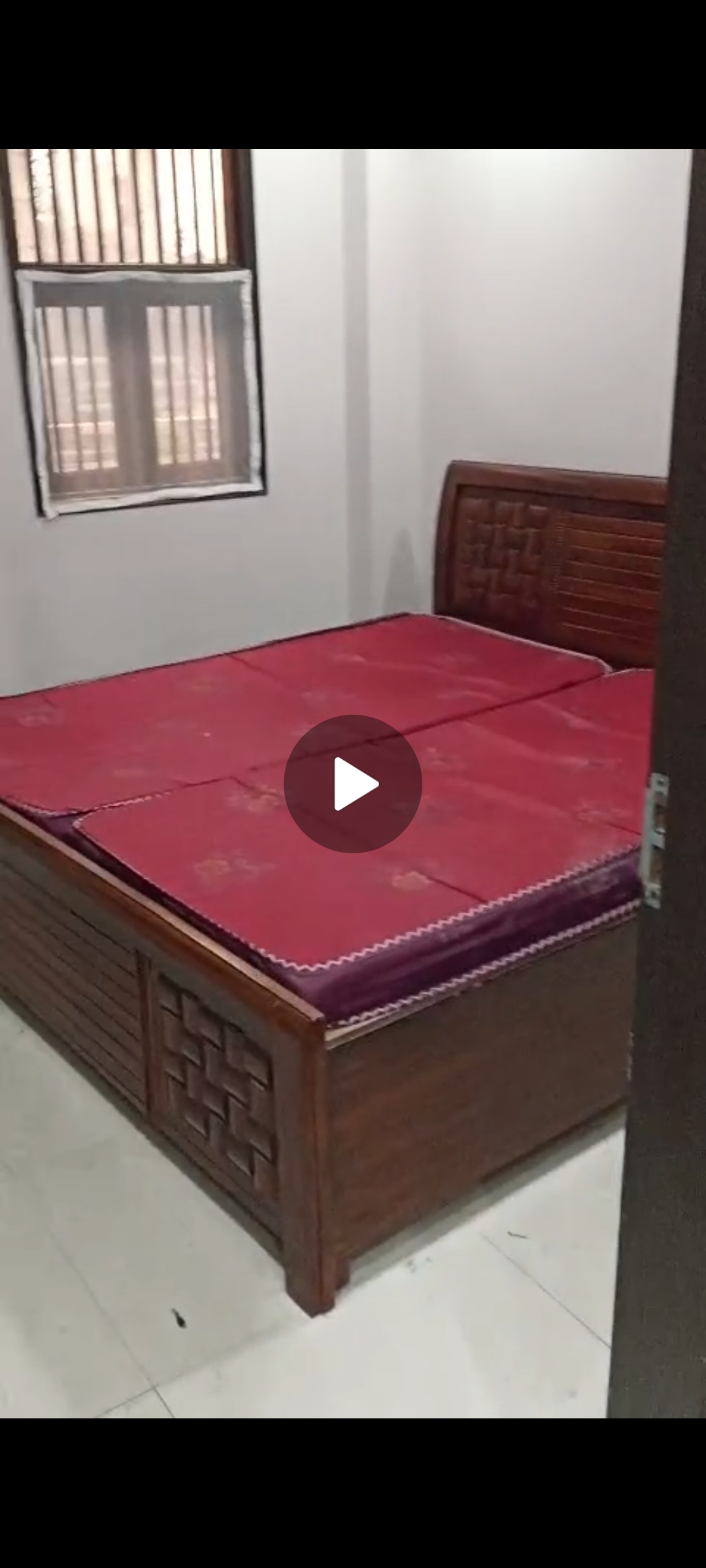 3 BHK Semi Furnished Flat for Rent in Nawada, Delhi